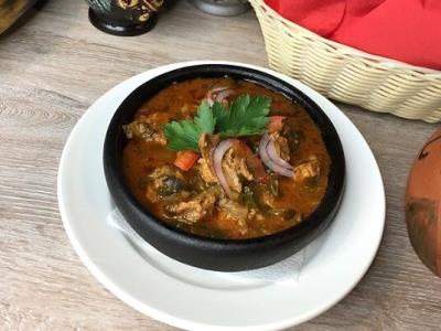 Солянка по-грузински с курицей