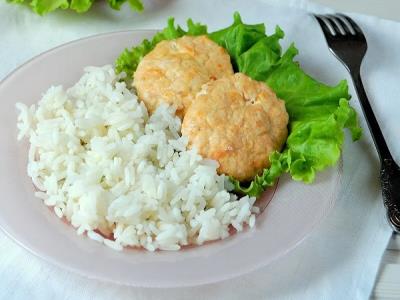 Биточек куриный с сыром+рис