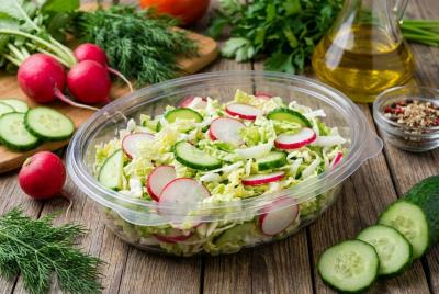 Салат с огурцом и редисом