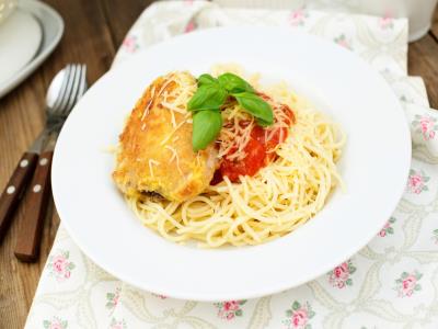 Бифштекс из свинины под сырной шапкой+ спагетти