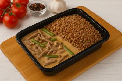 Говядина со стручковой фасолью и грибами+гречка